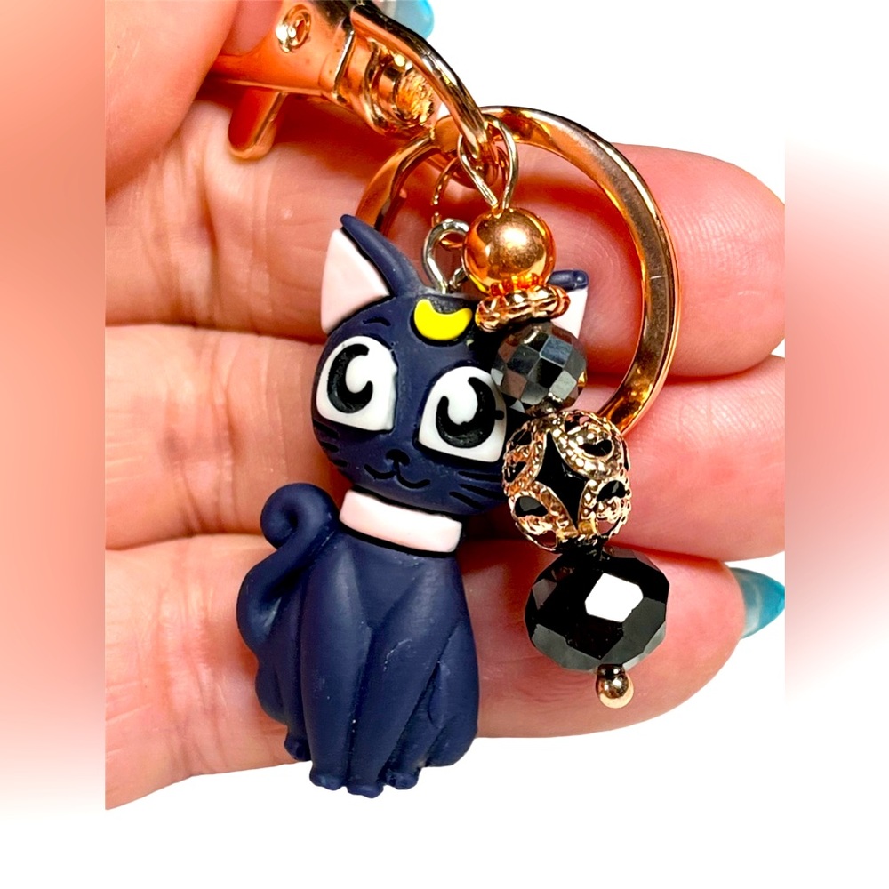 Kitty cat keychain with rose gold accent